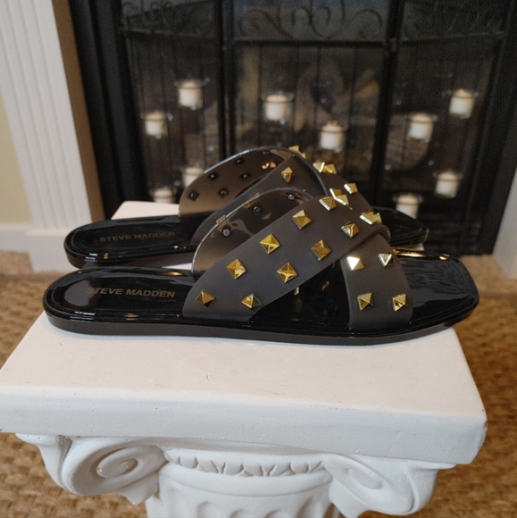 STEVE MADDEN TACE STUDDED SANDAL, BLACK 8 - Picture 8 of 16